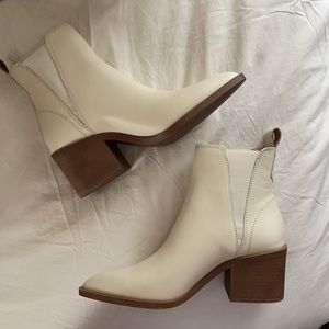LAST CHANCE!!! NWT Steve Madden Cream Booties